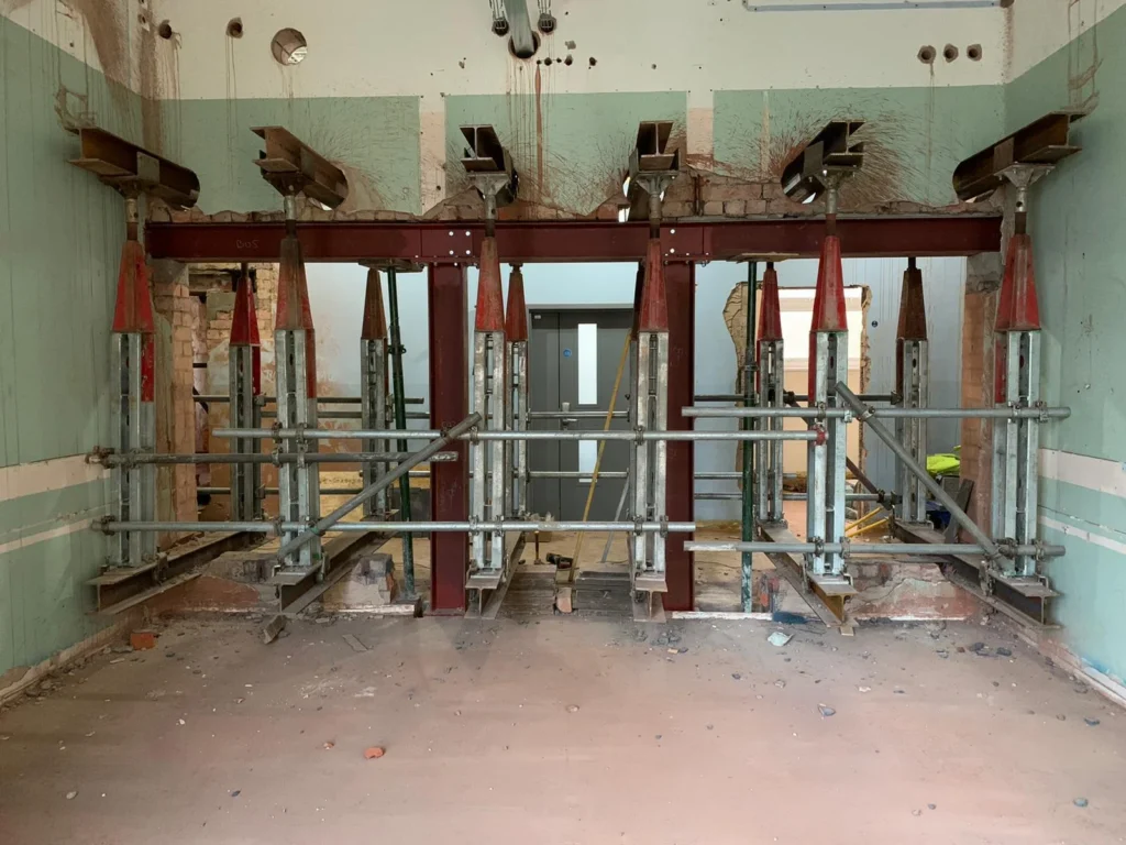 Strip out - internal demolition work